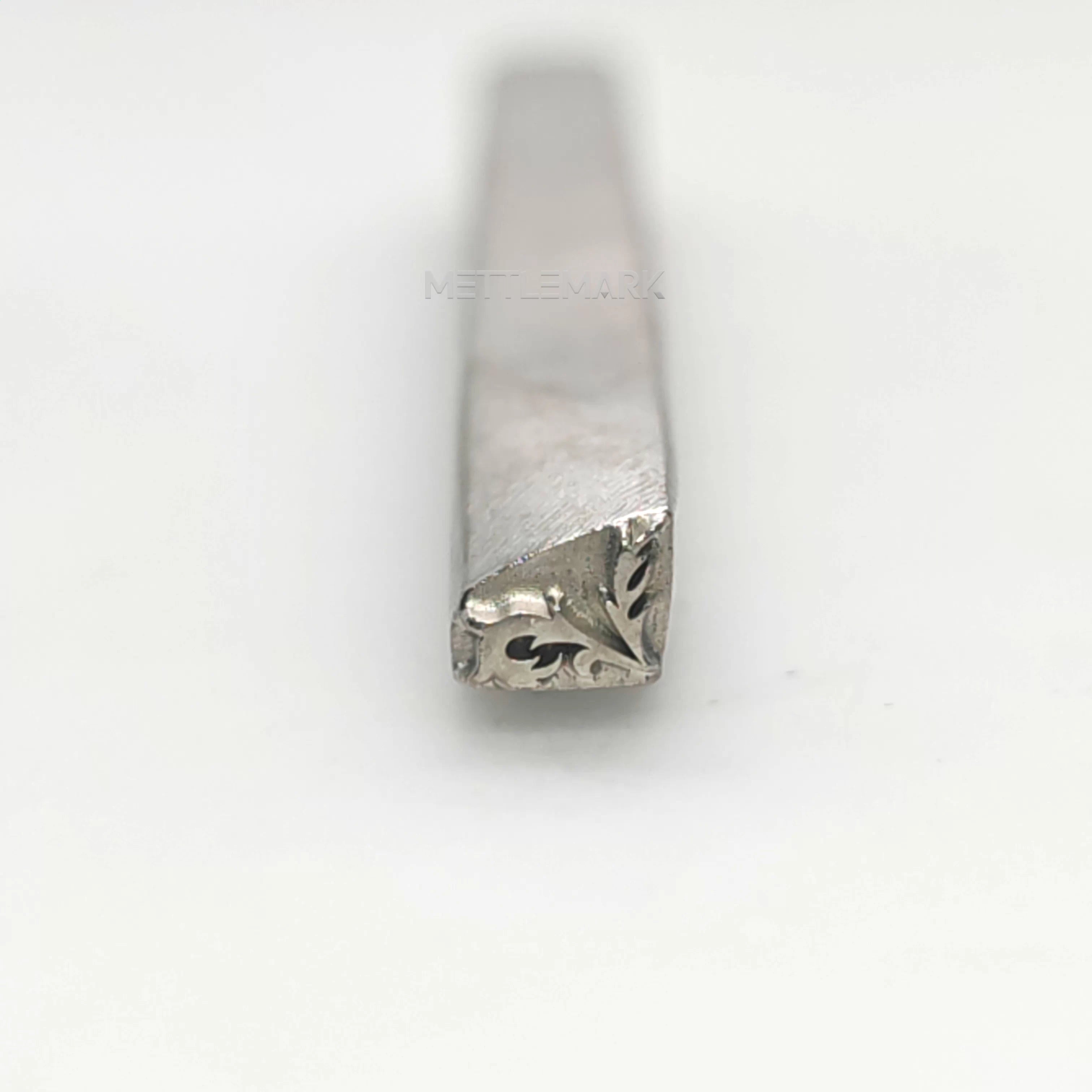 Metal stamping tool with etalStampBordersRightAngleDecoration