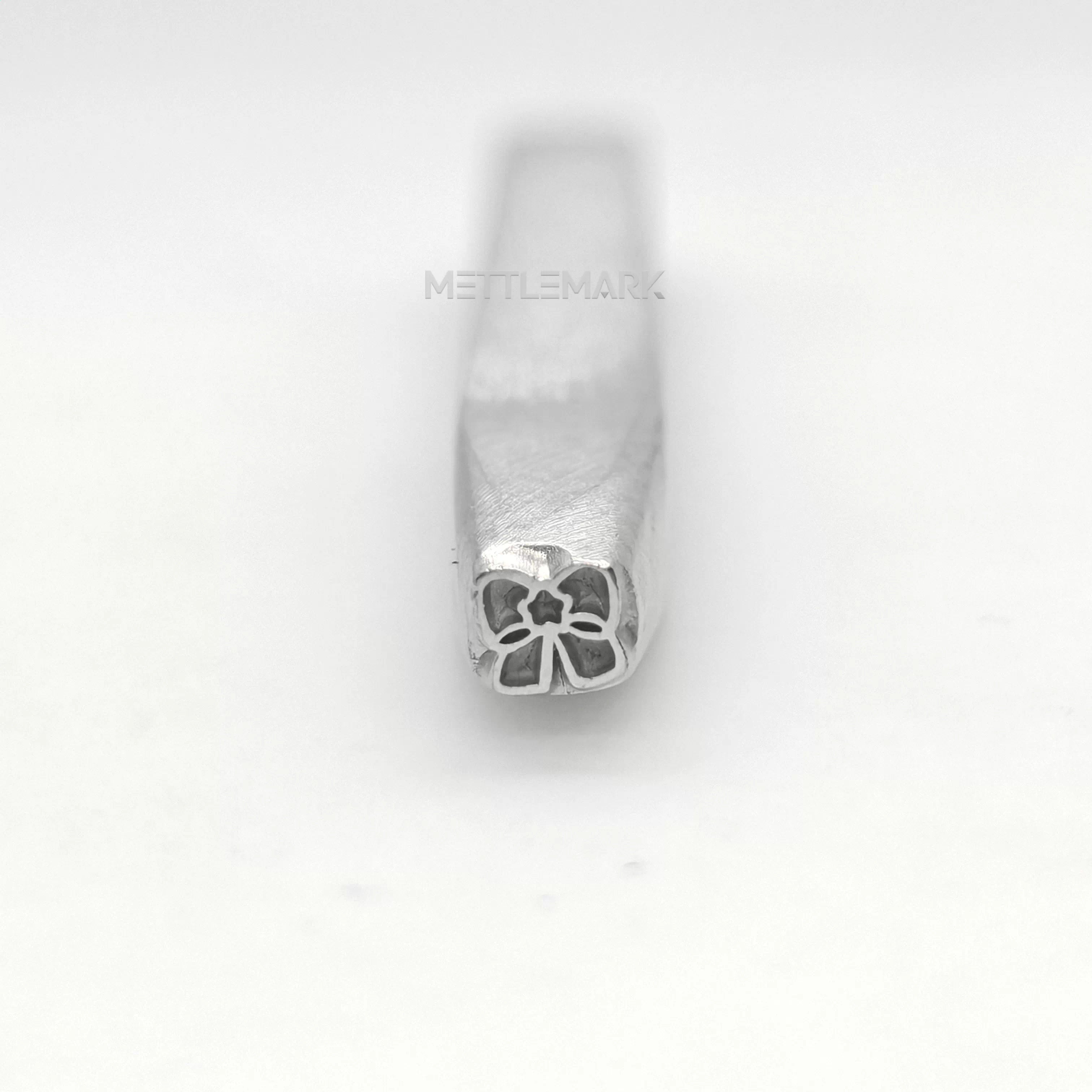 Metal stamping tool with BowDoubleLayer