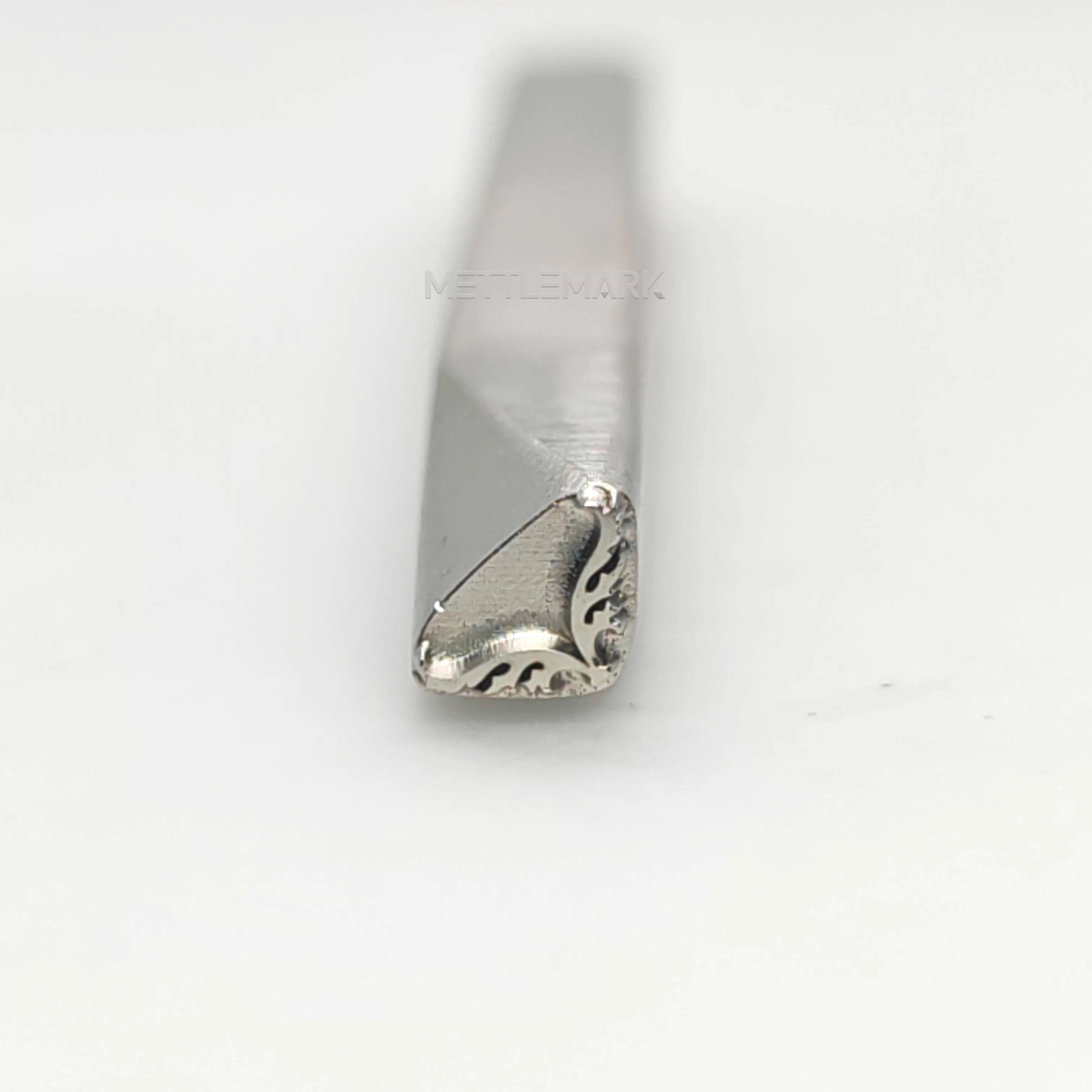 Metal stamping tool with etalStampBordersRightAngleDecoration