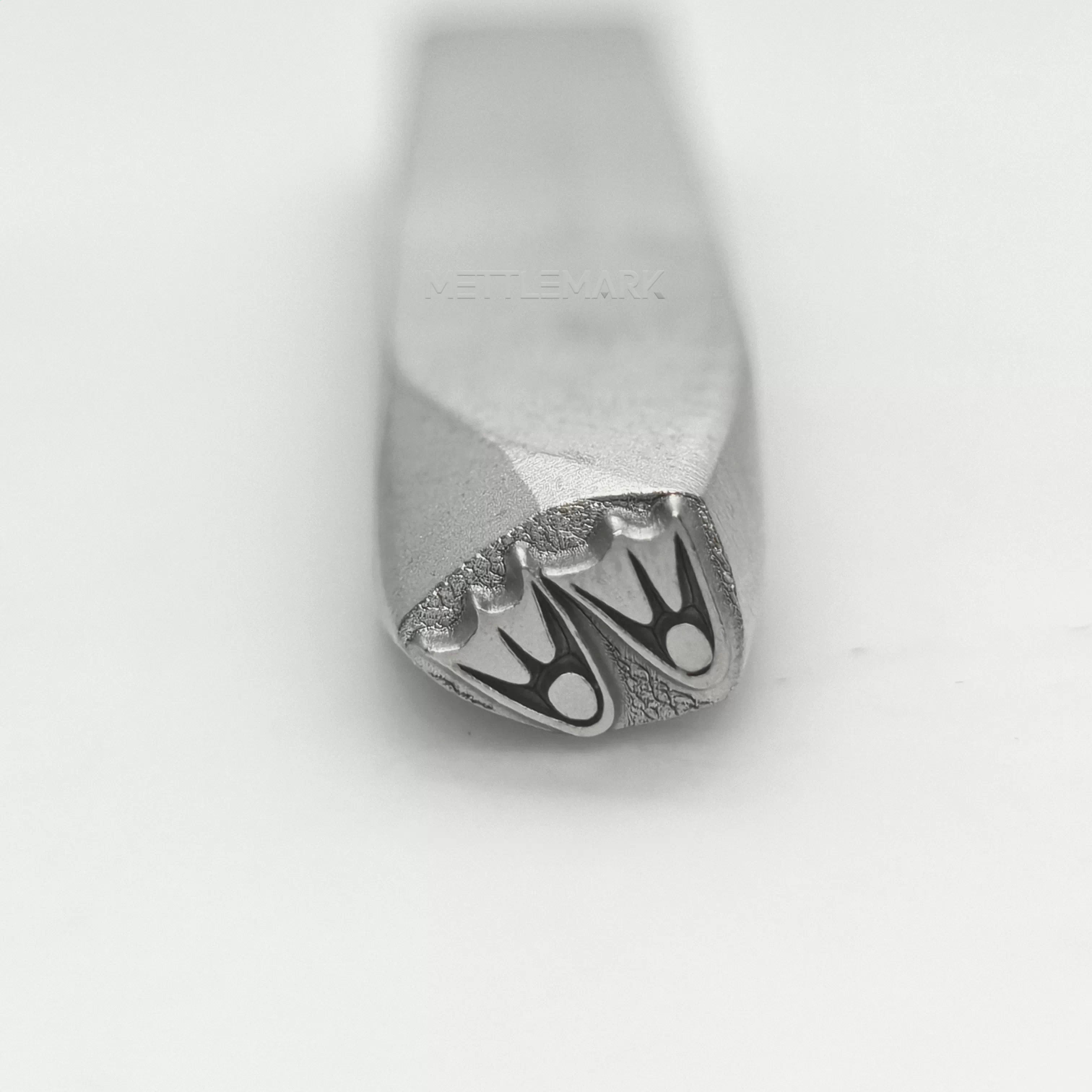 Metal stamping tool with Diving fins
