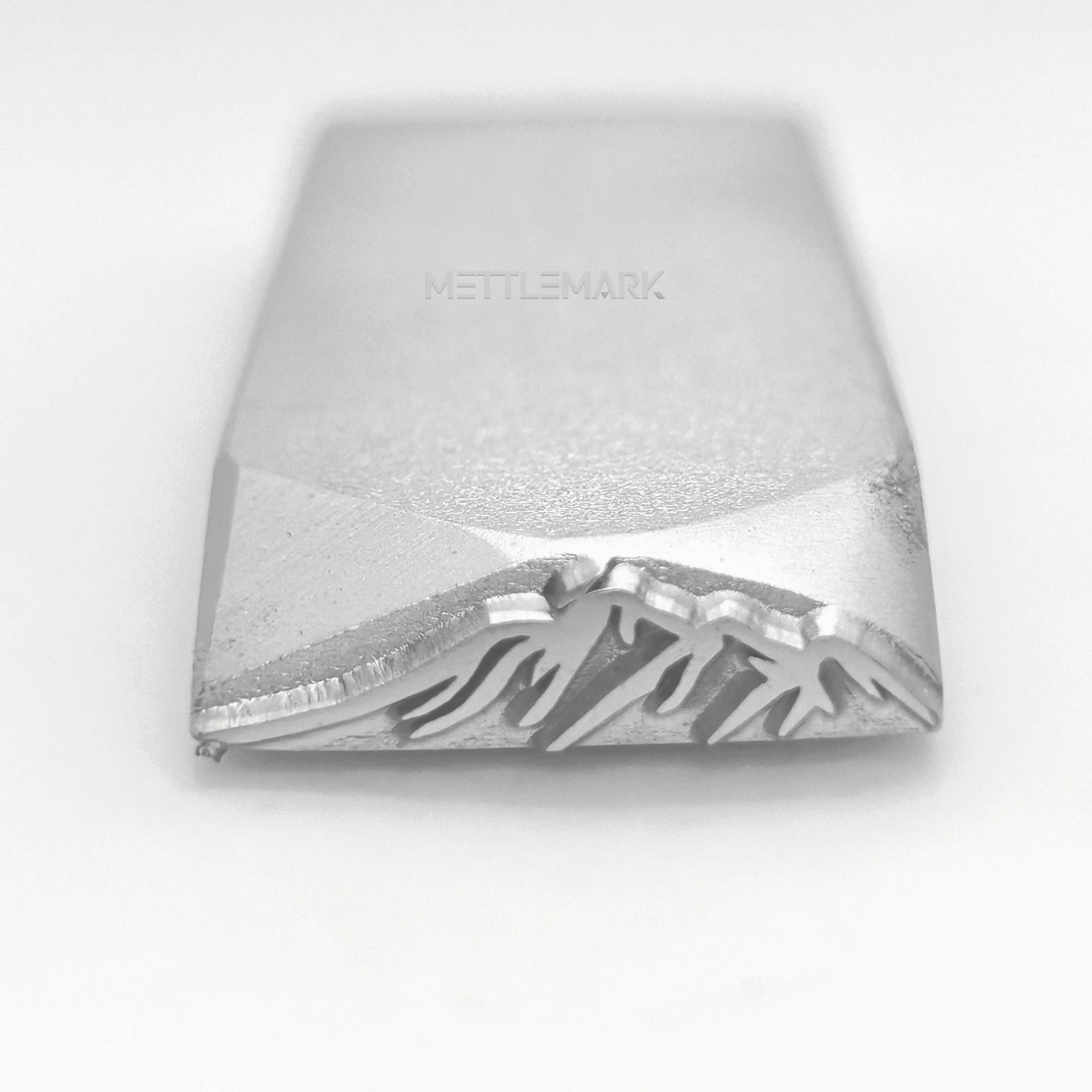 Metal stamping tool with Mountain